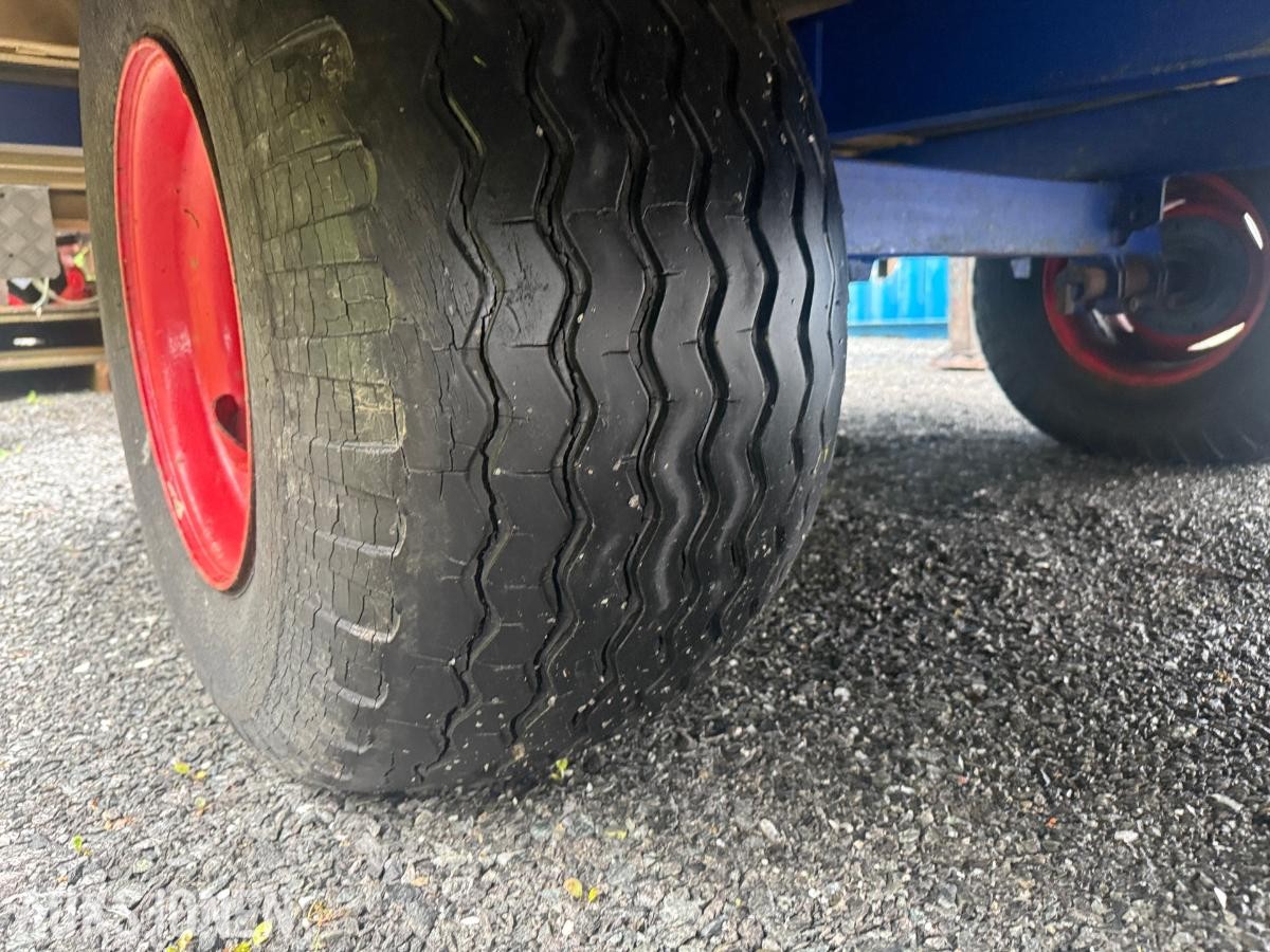 Mobil sanitærvogn med WC, dusj og varmtvann